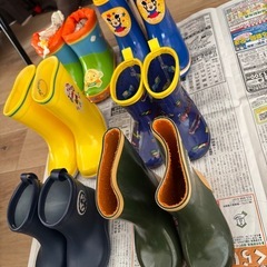 子供用　スノーブーツ　レインブーツ　一足200円の画像