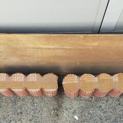 △ 花壇レンガ 花壇エッジ ガーデンブロック 園芸用レンガ 4点セット 現状渡しの画像