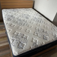 【良品】ニトリ製ダブルベットフレーム付きの画像