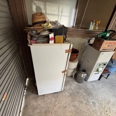 富山市処分品　引き取り無料　先着順　家電から衣類までの画像