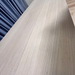 リビングダイニングテーブルの画像