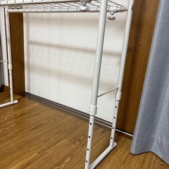 押入れ用収納ハンガーの画像