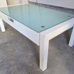 ガラステーブル（引き取り限定）の画像