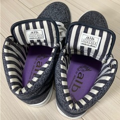 alb ハイカット スニーカー 24.5の画像
