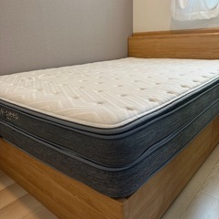 ニトリ　ベッドマットレス　ダブルベッドの画像