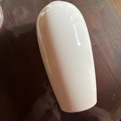 美しい形の壺　飾っていました。の画像