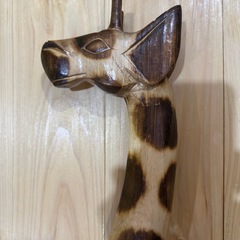 【決まりました】バリの木彫りのキリン一頭の画像