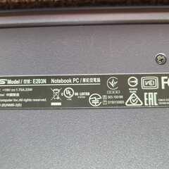 小さいノートパソコン ASUS Notebook E203N Celeron(R) CPU N3350の画像