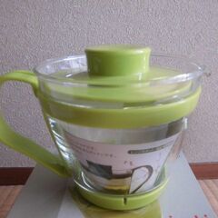 [未使用]ｉｗａKｉ耐熱ガラス食器 レンジのポット•茶器 茶こし付の画像