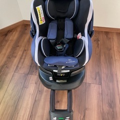 エールベベ クルット3i グランス 新生児 回転式 ISOFIXの画像