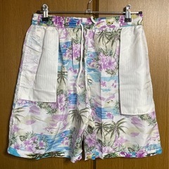 海パン  花柄 1回のみ使用の画像