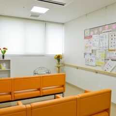 病院のお手伝いスタッフ／週1日～！扶養内OK！1日3時間！無資格・未経験OK！の画像