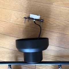 照明。目立つ汚れ、キズがない。の画像