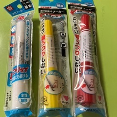筆記具(油性水性マーカー等)色々の画像