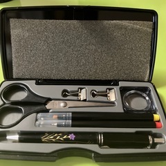 筆記具(油性水性マーカー等)色々の画像