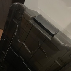 ベッド下　衣類収納ケース　※フタ破損ありの画像