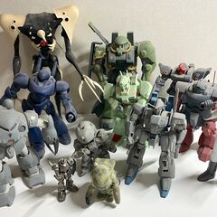 プラスチック製ロボットモデル 11体の画像