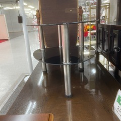 ガラステーブル　横幅約89㎝　縦約50㎝　高さ約41㎝の画像