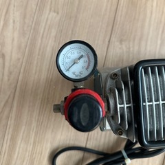 受け渡し予定者あり　エアコンプレッサー　の画像