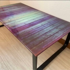 ガラステーブルの画像