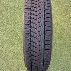 未使用スタッドレスタイヤの画像