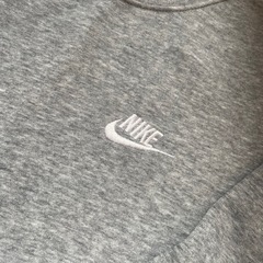 NIKEトップスの画像