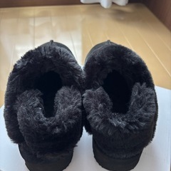 KOBE LETTUCE(コウベレタス)ムートンサンダルLの画像