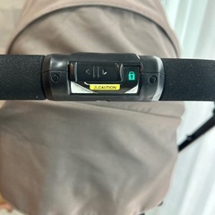 コンビ アンブレッタ 4キャス エッグショック UH
の画像