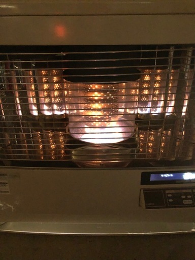 北海道旭川市発直接引渡し限定品 SUNPOT サンポット ハイブリッドカベック FF式 石油ストーブ FFR-7011RF Q 2018年製 通電動作OK 中古 現状品