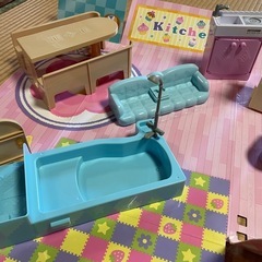 リカちゃん　ドールハウス　人形付きの画像