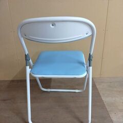 パイプ椅子の画像