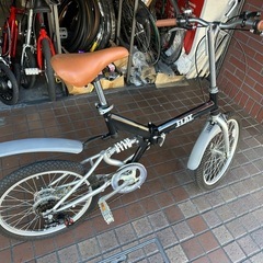 20インチ　外装6段変速　サスペンション付き折り畳み自転車　ブラックの画像