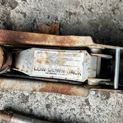 ローダウン車対応油圧ジャッキの画像