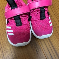 adidas ベビー　スニーカー　12センチの画像