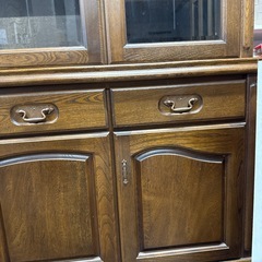 高級食器棚の画像