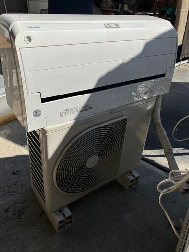 東芝 ルームエアコン クーラー 自動清掃 冷房2.2kw 暖房2.2kw RAS-G221E8R(W) RAS-G221E8AR