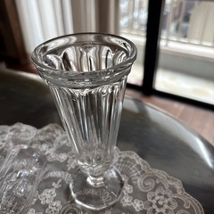 パフェ　花瓶　ワイングラスの画像