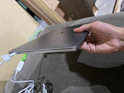 パソコン Macbook pro 2020 A 2289