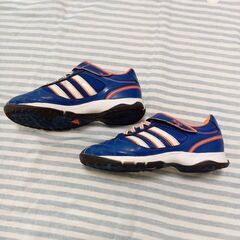 アディダス　スニーカー　22.5cmの画像