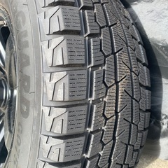 新品同様Yokohama スタッドレス 265/65R17の画像