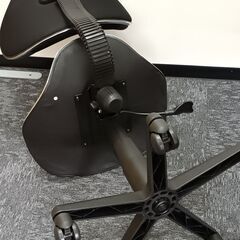 昇降椅子の画像