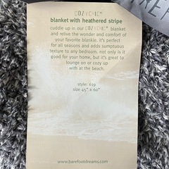 【新品】BAREFOOT DREAMS　COZYCHIC ブランケットの画像