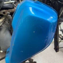 TW 200 225 燃料タンクの画像