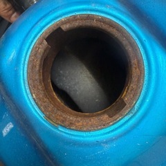 TW 200 225 燃料タンクの画像