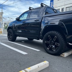 RV車用20インチタイヤ&ホイールの画像