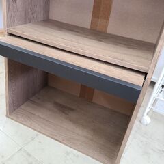 J1750【リユースのサカイ柏店】IRIS OHYAMA　アイリスオーヤマ　アイアンウッドマガジンラック　IWMG-5　ブラウン　クリーニング済　参考価格5,280円の画像