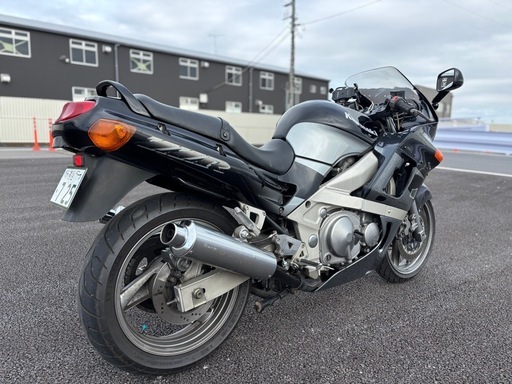⭐️車検長い、令和8年12月❗️Kawasaki.ZZR400.ツアラーオートバイ⭐️オイルやエレメント交換済みで快調⭐️