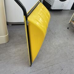 ママさんダンプ 幅57ｃｍ パパさんダンプ  スノーダンプ イエロー 黄色 雪かき 除雪 札幌市手稲区の画像