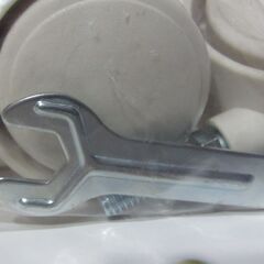 💗新品💗キャスターホワイト💗２個ストッパー付き　２個自由　４個とも自在に動きますの画像