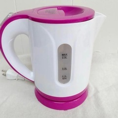 電気ケトルの画像